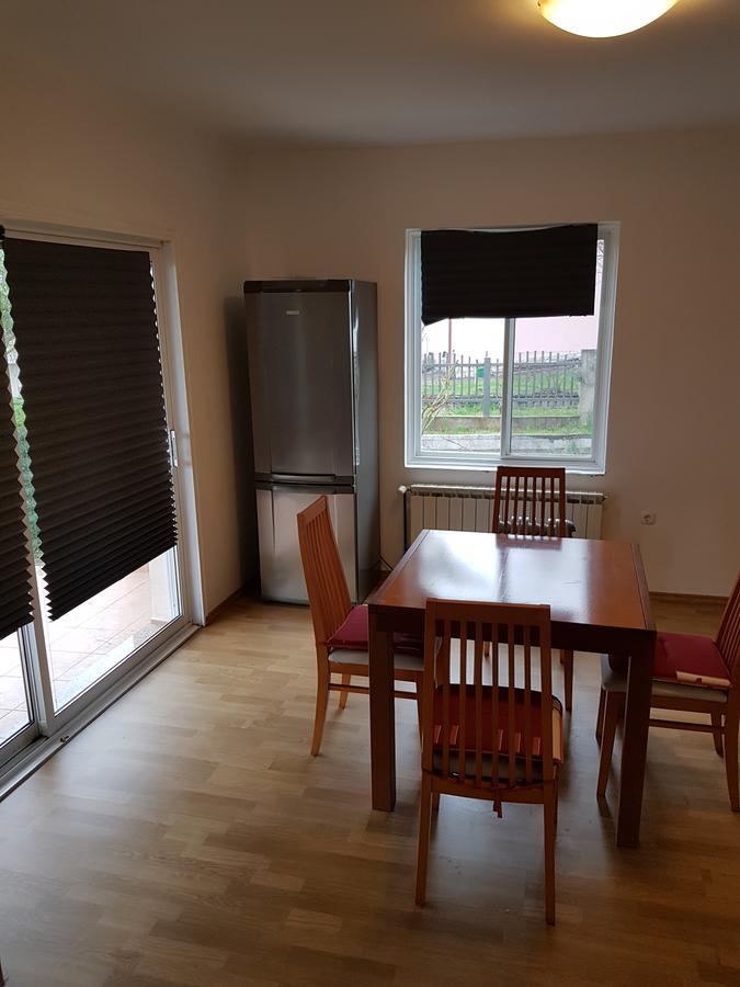 Guest House Kravica Liyubuşka Dış mekan fotoğraf