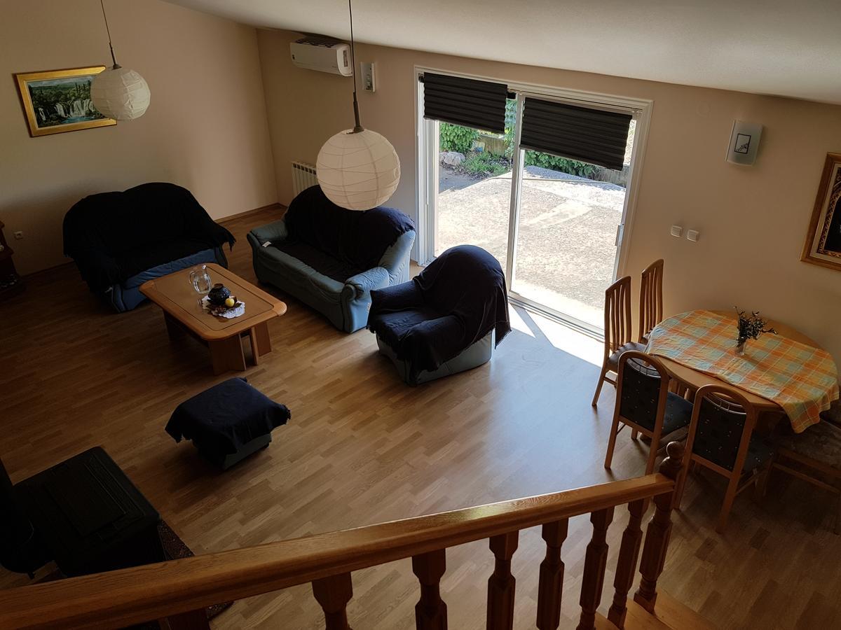 Guest House Kravica Liyubuşka Dış mekan fotoğraf