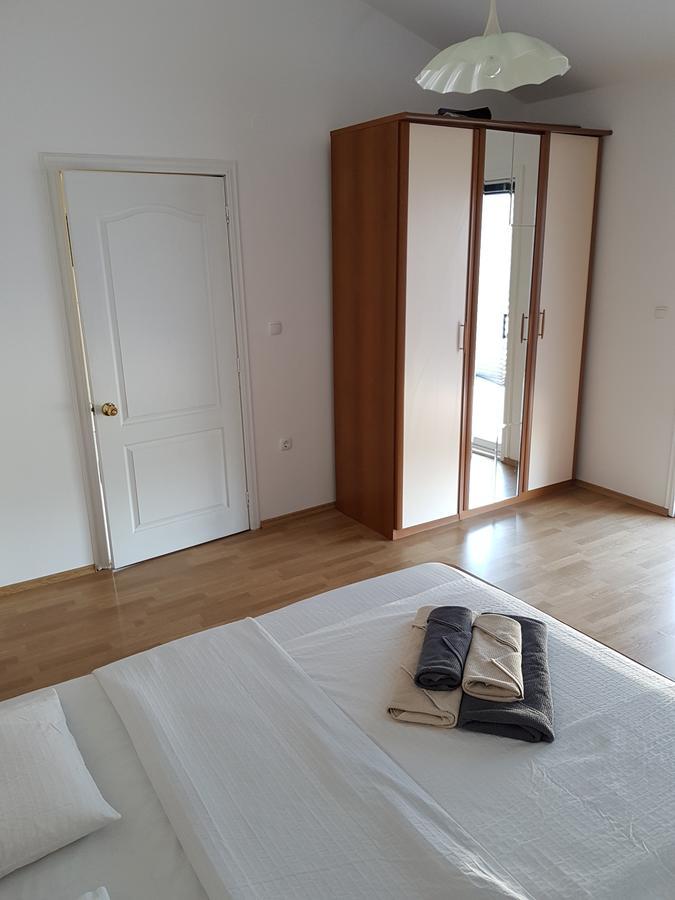 Guest House Kravica Liyubuşka Dış mekan fotoğraf
