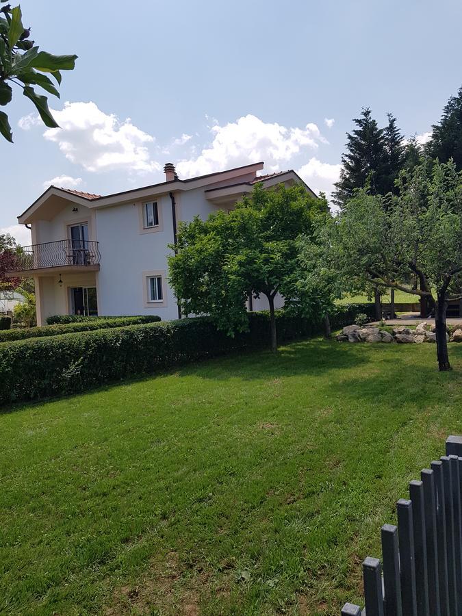 Guest House Kravica Liyubuşka Dış mekan fotoğraf