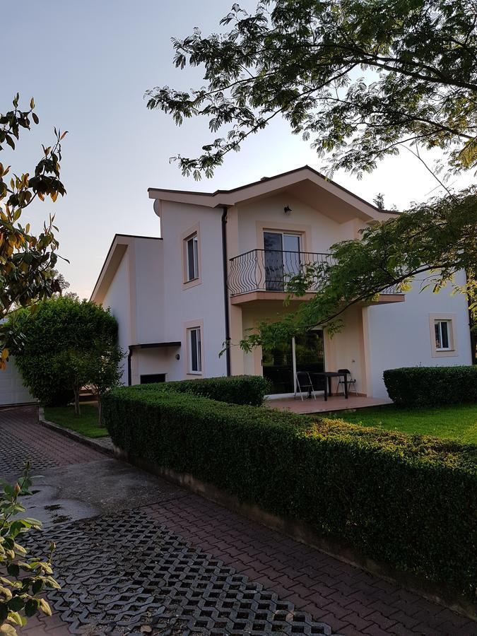 Guest House Kravica Liyubuşka Dış mekan fotoğraf